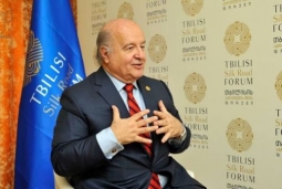 HERNANDO DE SOTO: YOU ARE A VERY SMALL COUNTRY, SO YOU NEED TO HAVE YOUR OWN STRATEGY